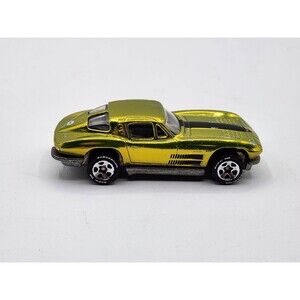 Vintage 1979 Hot Wheels 63' Diecast Corvette Stingray  Lime Green Split Window